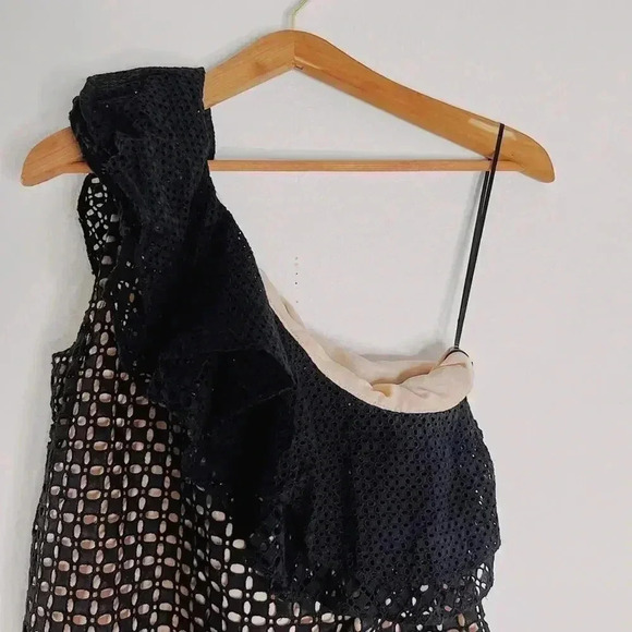 J Crew One Shoulder Black Eyelet Asymmetrical Blouse Lace Women's Size 8 - Picture 2 of 5